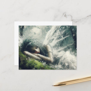 Schlaf auf einem Moosgeflecht im Wald Postkarte