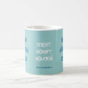 Schlaf beraubte Krankenschwester! Kaffeetasse
