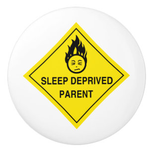 Schlaf beraubtes Elternteil Keramikknauf