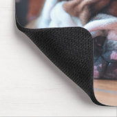 Schlaf-Bulldogge und Weiße Welpe Mousepad (Ecke)