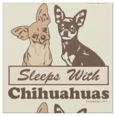 Schlaf mit Chihuahua-Muster Stoff (Nahaufnahme)