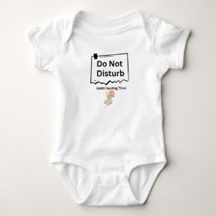 Schlaf-Prioritäts-Shirt: Das "Nicht stören"-Babysh Baby Strampler