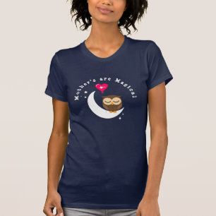 Schlafen Brown Owl auf Müttern sind magisch T-Shirt