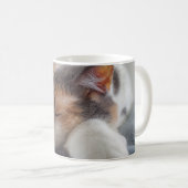 Schlafen Calico Cat Kaffeetasse (VorderseiteRechts)