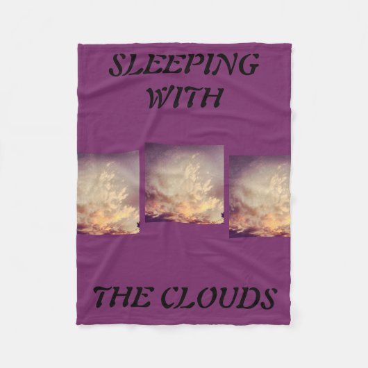 SCHLAFEN MIT WOLKEN-FLEECE-DECKE FLEECEDECKE (Vorderseite)