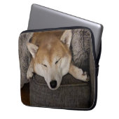 Schlafen von Shiba in ein Laptop-Case Laptopschutzhülle (Vorderseite Links)