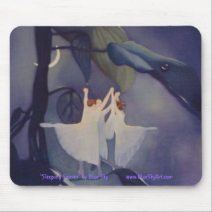 "Schlafende Feen" durch blauer Himmel mousepad