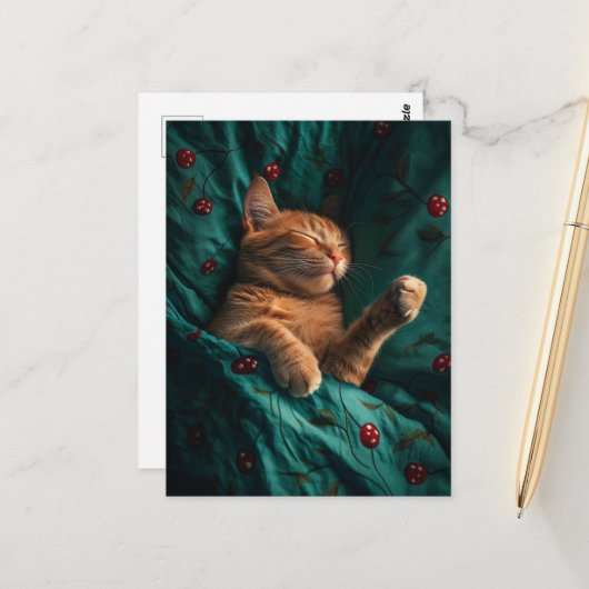 Schlafende Ingwerkitty unter der Decke Postkarte (Vorderseite/Rückseite Beispiel)
