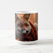 Schlafender Rotfuchs in einem gemütlichen Herbstsc Kaffeetasse (Mittel)