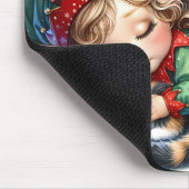 Schlafender Weihnachtself mit Calico-Kätzchen Mousepad (Ecke)