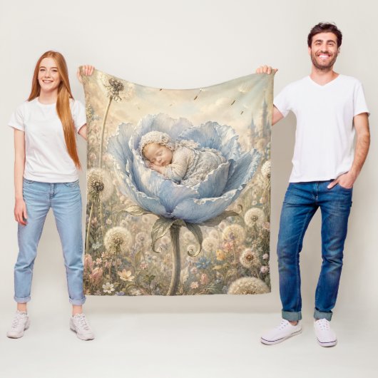 Schlafendes Baby in blauer Blume  Fleecedecke (Beispiel)
