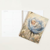 Schlafendes Baby in blauer Blume Planer (Anzeige)