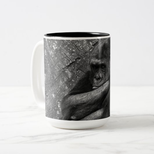 Schlafendes Gorilla-Primat Zweifarbige Tasse (Vorderseite Links)