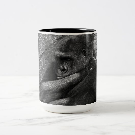 Schlafendes Gorilla-Primat Zweifarbige Tasse (Mittel)