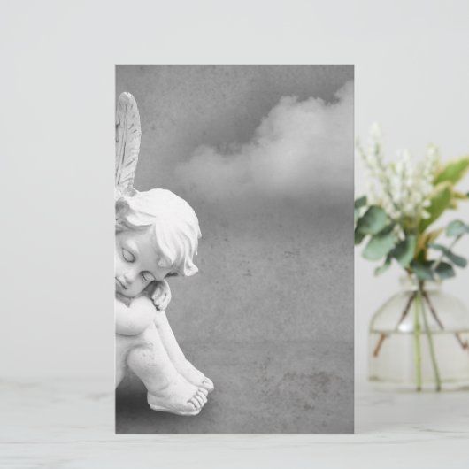 Schlafengel auf grauem Hintergrund, Engelkunst Briefpapier (Stehend Vorderseite)