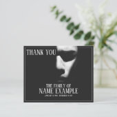 Schlafgesicht im Halbschatten (Stehend Vorderseite)