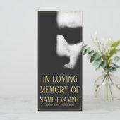 Schlafgesicht im Halbschatten (Stehend Vorderseite)