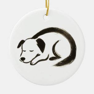Schlafhund - Pinselkomfort auf Keramik Ornament