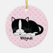 Schlaflose Kitty {Tuxedo Cat} Benutzerdefinierte O Keramikornament (Vorne)