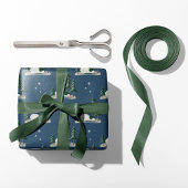 Schlafpolarbär Winterwald Blau Geschenkpapier