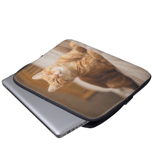 Schläfrige Katze Getty Bild-| Laptopschutzhülle (Vorne Knopf)