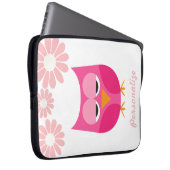 Schläfrige rosa Eule und Blumen personalisiert Laptopschutzhülle (Vorne Rechts)