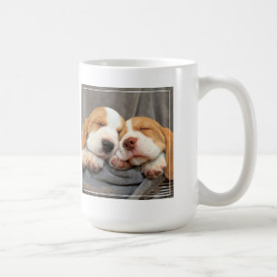 Schläfrige Welpen Kaffeetasse