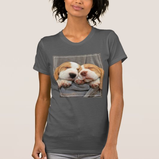 Schläfrige Welpen T-Shirt (Vorderseite)