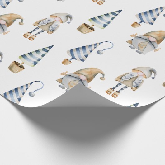 Schläfriger Weihnachtsgnomes-u. -baum-Entwurf Geschenkpapier (Ecke)