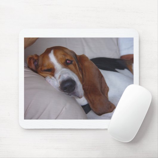 Schläfriges Basset Hound Mousepad (Mit Mouse)