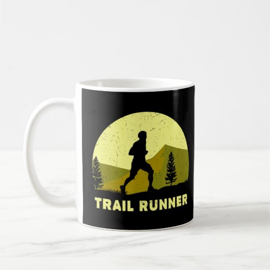 Schlagen Sie den Ultra-Trail-Run ab Kaffeetasse (Links)