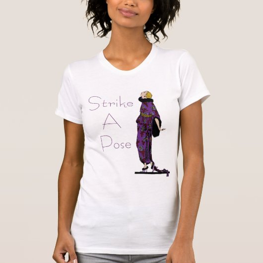 Schlagen Sie eine Pose T-Shirt (Vorderseite)