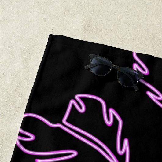 Schlägt Buns aus tropischem Nebel heraus Strandtuch (Beispiel)