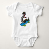Schlange als Skater mit Skateboard Baby Strampler (Vorderseite)