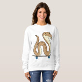 Schlange als Skater mit Skateboard Sweatshirt (Vorne ganz)