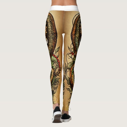 Schlange gekocht um daggeres Tattoodesign Leggings (Rückseite)