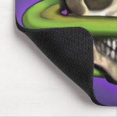 Schlange im Schädel Mousepad (Ecke)
