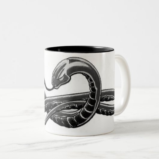 Schlange Zweifarbige Tasse (VorderseiteRechts)