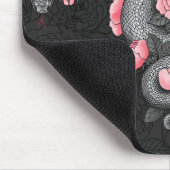Schlangen und Rose Mousepad (Ecke)