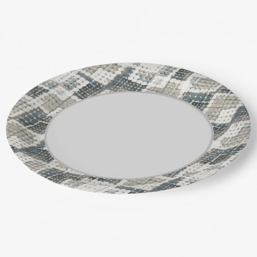 Schlangenhaut. Pappteller (Schrägansicht)