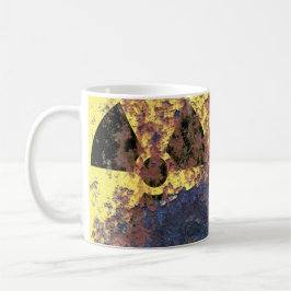 Schlecht beschädigter und rostender Nuklearer Abfa Kaffeetasse