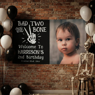 Schlecht bis auf die Knochen! Halloween 2. Geburts Banner