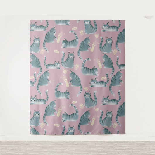 Schlechte graue Katzen klopfen über das Muster Wandteppich (Vorderseite)