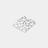 Schlechte Katzen klopfen über Post-it Klebezettel (angewinkelt)