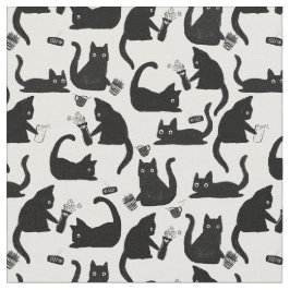 Schlechte Katzen klopfen über Stoff