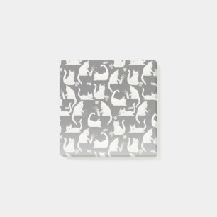 Schlechte Katzen klopfen vorbei, weiße Katzen auf Post-it Klebezettel