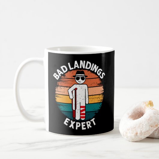 Schlechte Landung Experte Gebrochener Bein Knochen Kaffeetasse (Mit Donut)