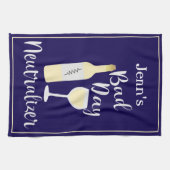 Schlechtes Tagesrennen mit humorvollem Weinangebot Geschirrtuch (Horizontal)