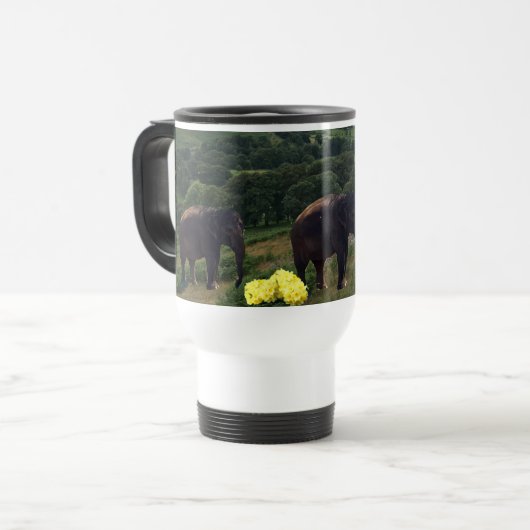 Schlendernde Elefanten Tasse (Vorderseite Links)