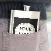 Schlicht, modern, poliert und anpassbar. flachmann (Beispiel)